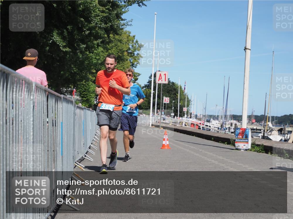 17.08.2025 - KN Förde Triathlon 2025 KatJ http://msf.ph/oto/8611721 17.08.2025 14:12:16 Laufen 478, 485 meine-sportfotos.de