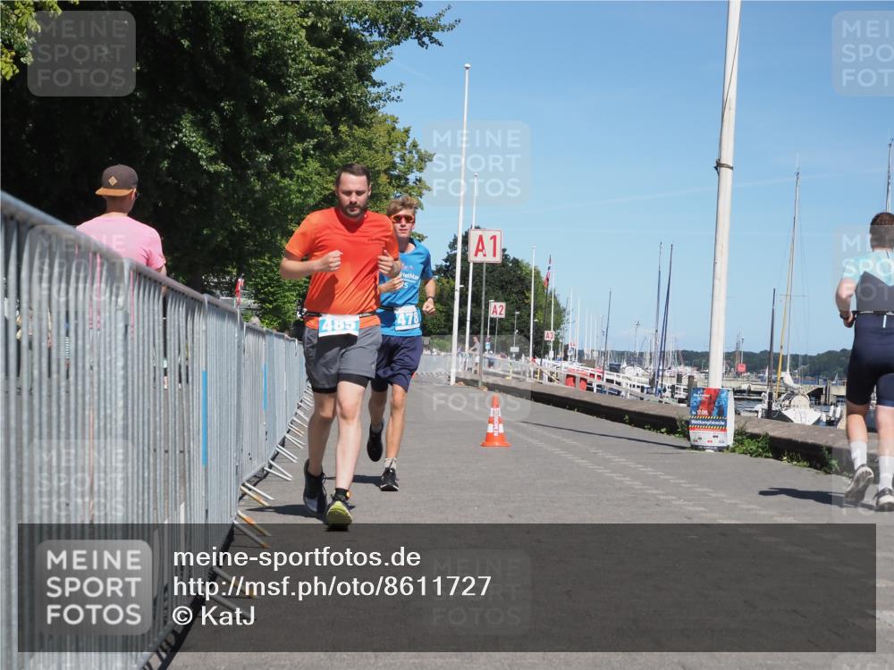 17.08.2025 - KN Förde Triathlon 2025 KatJ http://msf.ph/oto/8611727 17.08.2025 14:12:16 Laufen 478, 485 meine-sportfotos.de