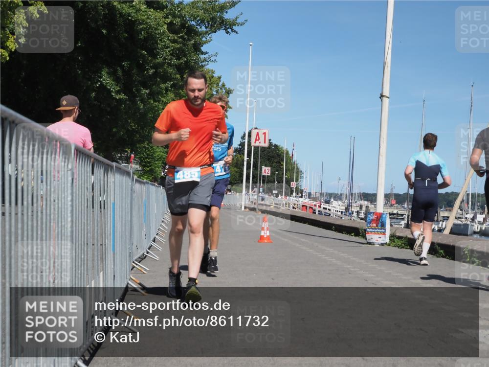 17.08.2025 - KN Förde Triathlon 2025 KatJ http://msf.ph/oto/8611732 17.08.2025 14:12:17 Laufen 478, 485 meine-sportfotos.de