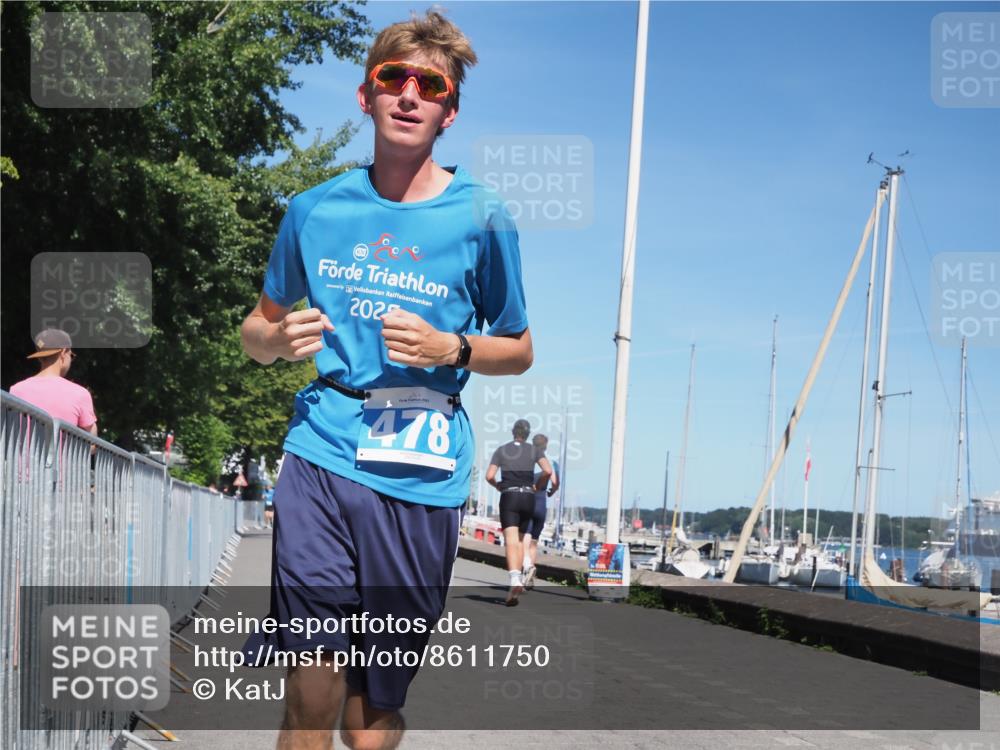17.08.2025 - KN Förde Triathlon 2025 KatJ http://msf.ph/oto/8611750 17.08.2025 14:12:20 Laufen 478, 485 meine-sportfotos.de