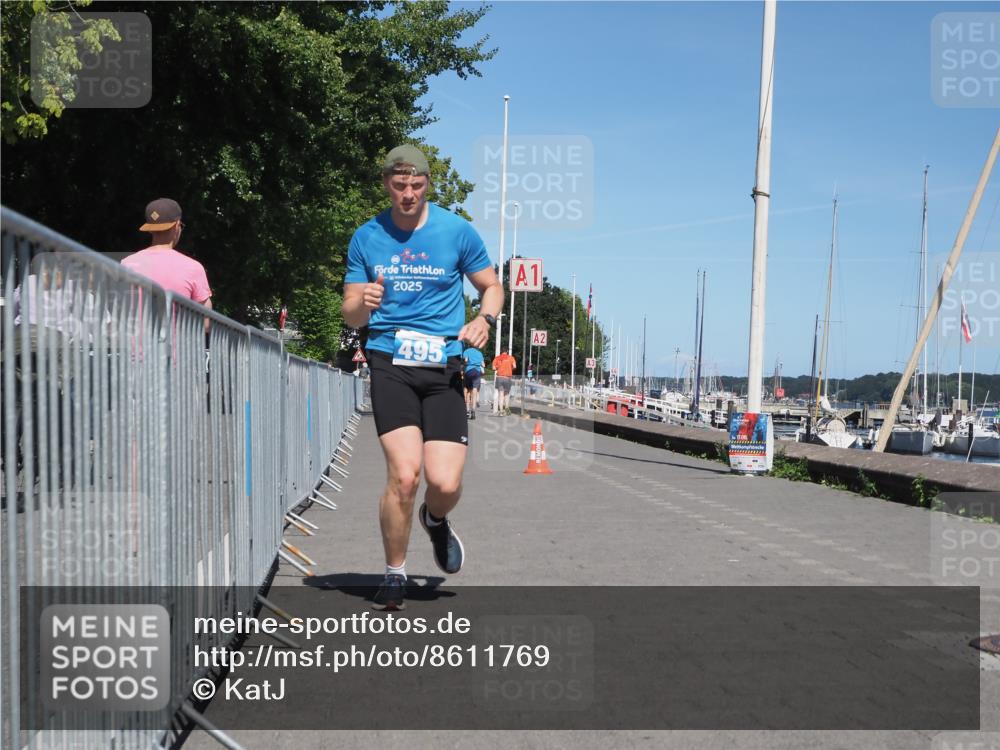 17.08.2025 - KN Förde Triathlon 2025 KatJ http://msf.ph/oto/8611769 17.08.2025 14:12:41 Laufen 495 meine-sportfotos.de