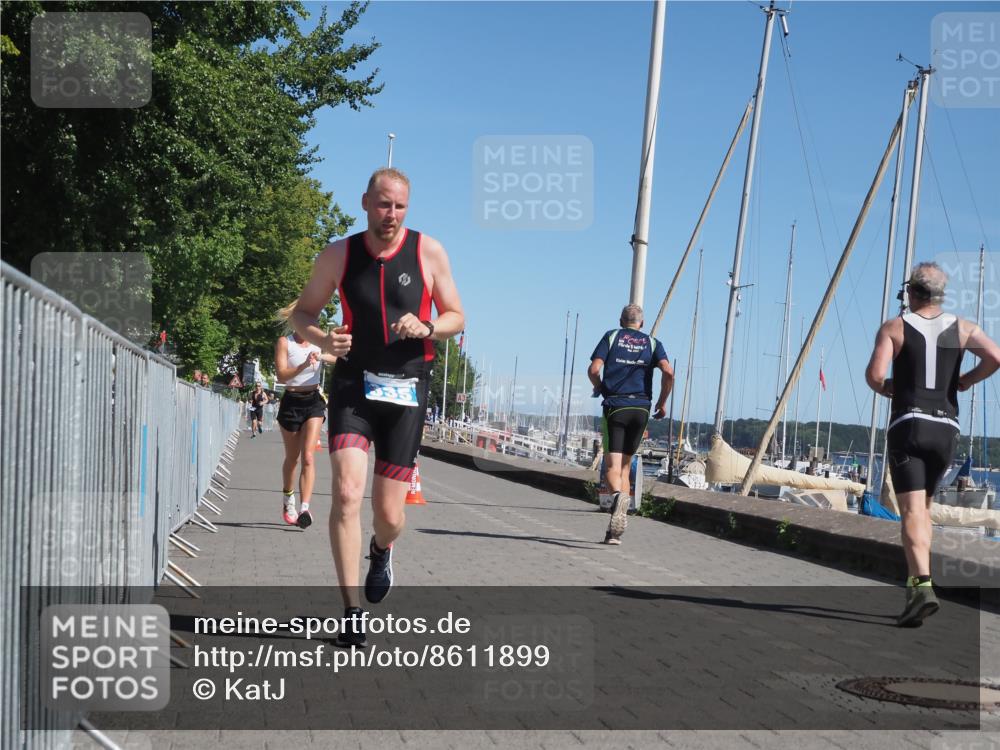 17.08.2025 - KN Förde Triathlon 2025 KatJ http://msf.ph/oto/8611899 17.08.2025 12:12:15 Laufen 335, 623 meine-sportfotos.de