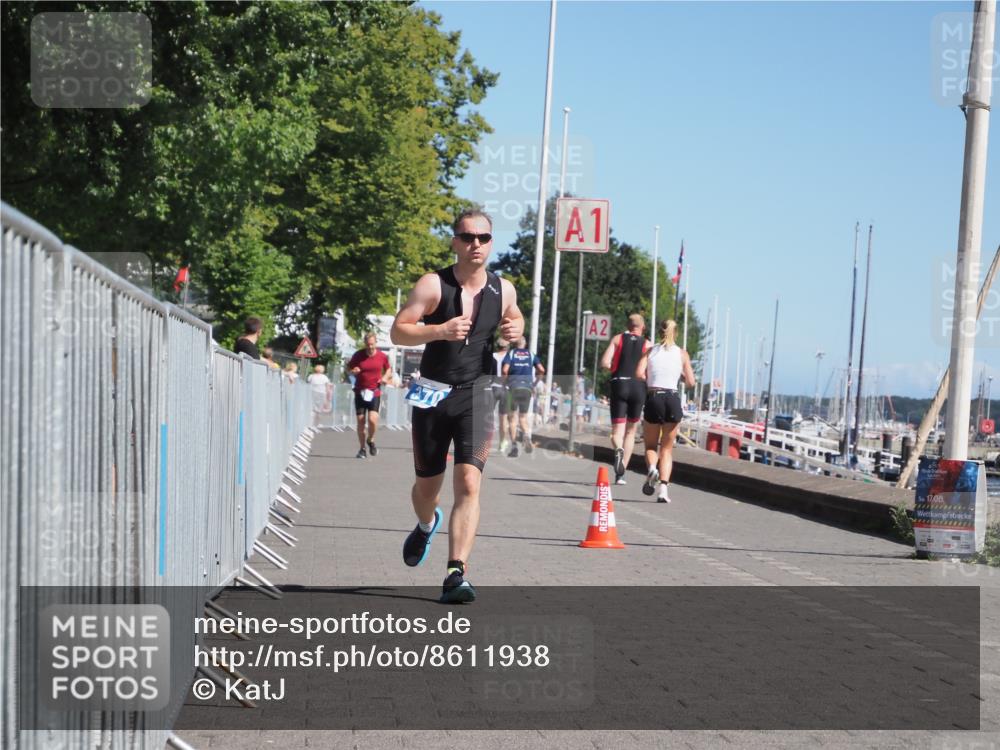 17.08.2025 - KN Förde Triathlon 2025 KatJ http://msf.ph/oto/8611938 17.08.2025 12:12:29 Laufen 370 meine-sportfotos.de