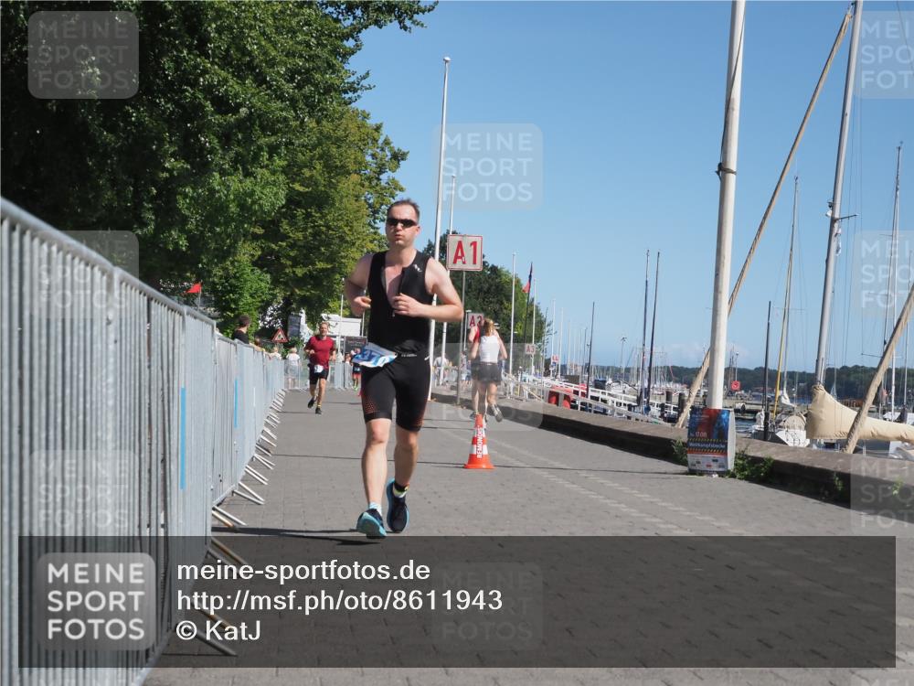 17.08.2025 - KN Förde Triathlon 2025 KatJ http://msf.ph/oto/8611943 17.08.2025 12:12:30 Laufen 370 meine-sportfotos.de