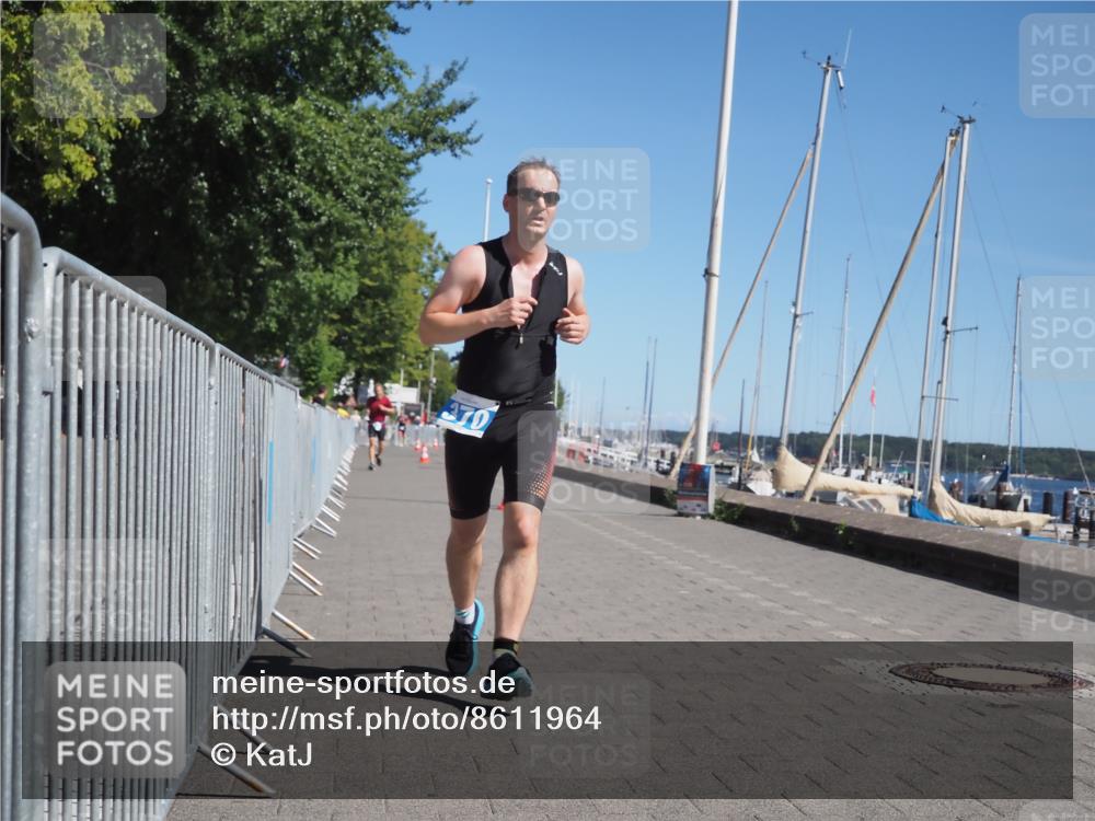17.08.2025 - KN Förde Triathlon 2025 KatJ http://msf.ph/oto/8611964 17.08.2025 12:12:31 Laufen 370 meine-sportfotos.de