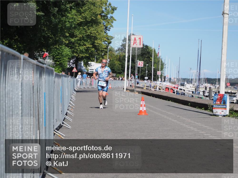 17.08.2025 - KN Förde Triathlon 2025 KatJ http://msf.ph/oto/8611971 17.08.2025 14:24:45 Laufen 539 meine-sportfotos.de