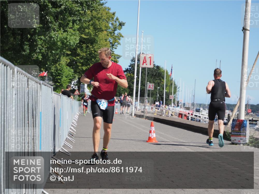 17.08.2025 - KN Förde Triathlon 2025 KatJ http://msf.ph/oto/8611974 17.08.2025 12:12:39 Laufen 329 meine-sportfotos.de