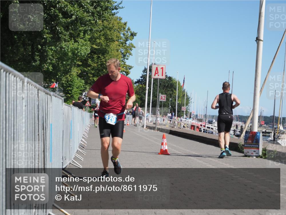 17.08.2025 - KN Förde Triathlon 2025 KatJ http://msf.ph/oto/8611975 17.08.2025 12:12:40 Laufen 329 meine-sportfotos.de
