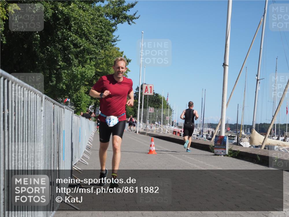17.08.2025 - KN Förde Triathlon 2025 KatJ http://msf.ph/oto/8611982 17.08.2025 12:12:40 Laufen 329 meine-sportfotos.de