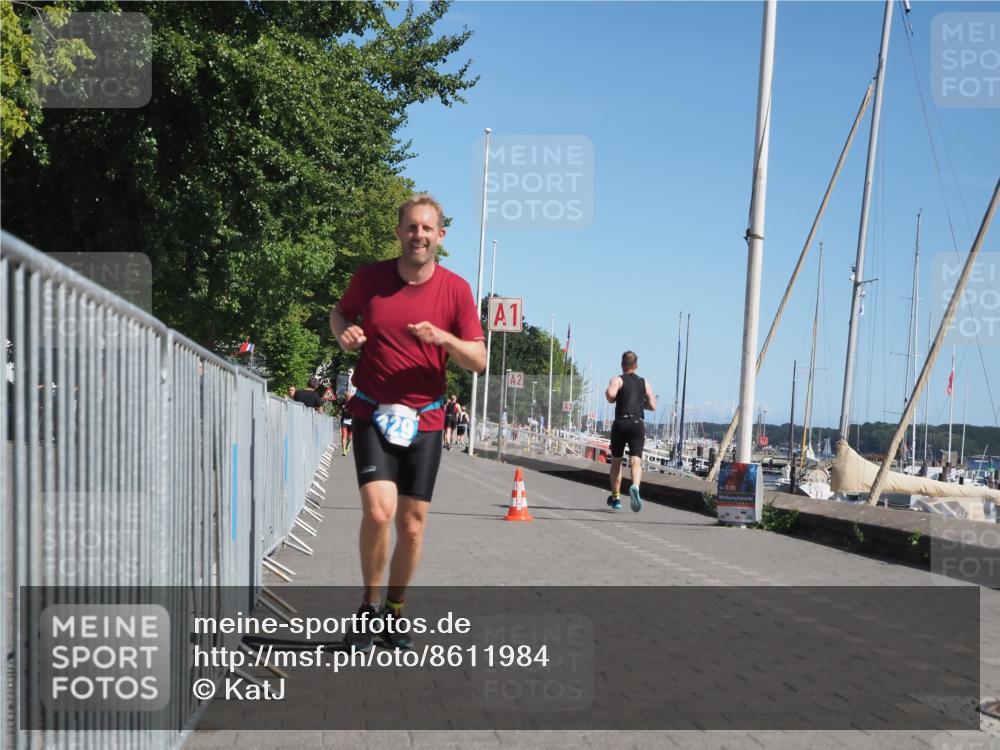 17.08.2025 - KN Förde Triathlon 2025 KatJ http://msf.ph/oto/8611984 17.08.2025 12:12:41 Laufen 329 meine-sportfotos.de