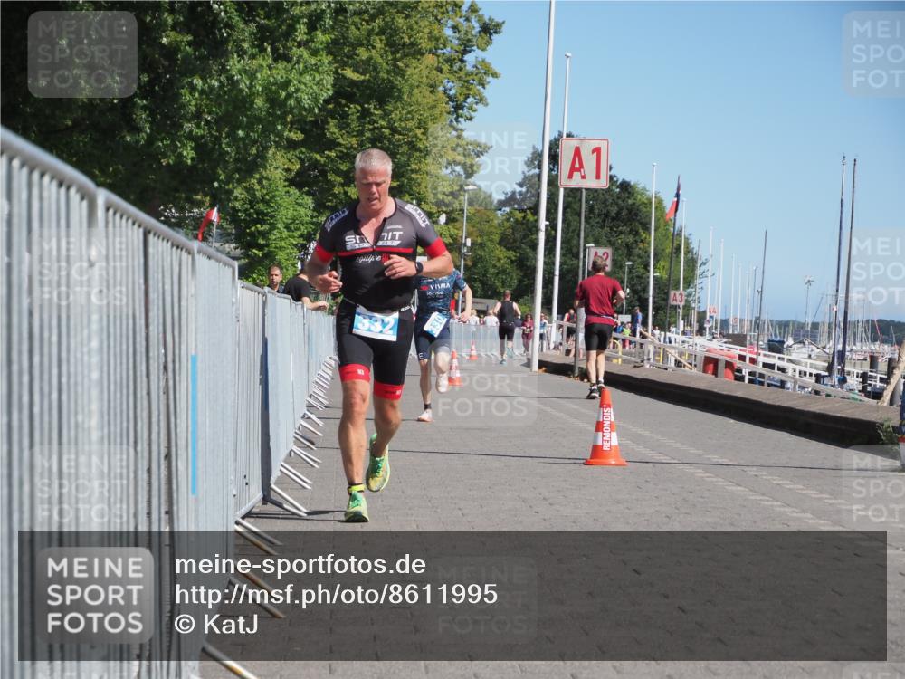 17.08.2025 - KN Förde Triathlon 2025 KatJ http://msf.ph/oto/8611995 17.08.2025 12:12:55 Laufen 330, 332 meine-sportfotos.de