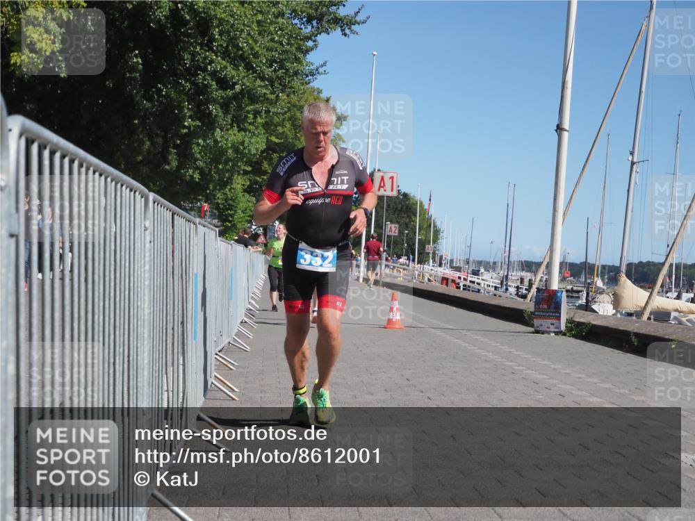 17.08.2025 - KN Förde Triathlon 2025 KatJ http://msf.ph/oto/8612001 17.08.2025 12:12:58 Laufen 330, 332, 634 meine-sportfotos.de