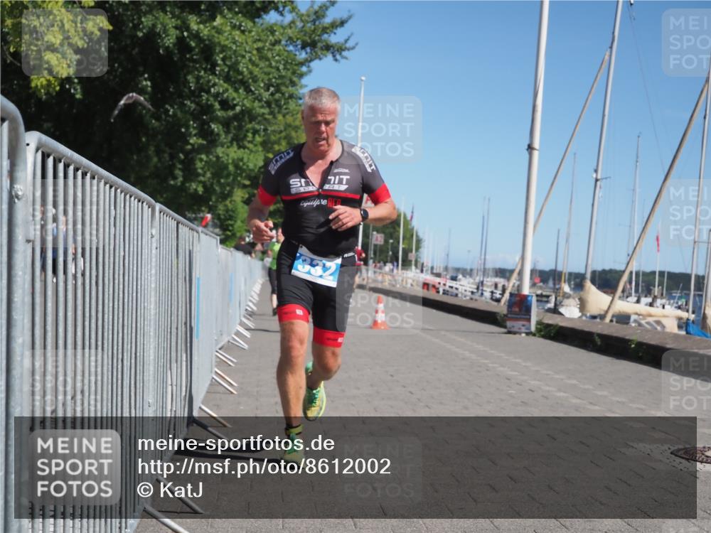 17.08.2025 - KN Förde Triathlon 2025 KatJ http://msf.ph/oto/8612002 17.08.2025 12:12:58 Laufen 330, 332, 634 meine-sportfotos.de