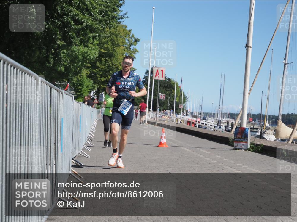 17.08.2025 - KN Förde Triathlon 2025 KatJ http://msf.ph/oto/8612006 17.08.2025 12:13:00 Laufen 330, 332, 634 meine-sportfotos.de