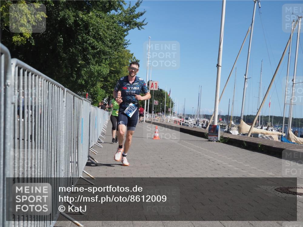 17.08.2025 - KN Förde Triathlon 2025 KatJ http://msf.ph/oto/8612009 17.08.2025 12:13:01 Laufen 330, 332, 634 meine-sportfotos.de