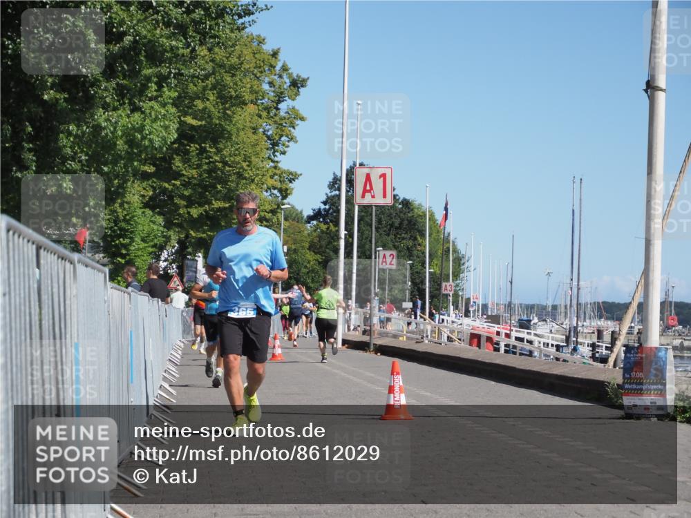 17.08.2025 - KN Förde Triathlon 2025 KatJ http://msf.ph/oto/8612029 17.08.2025 12:13:22 Laufen 297, 365 meine-sportfotos.de