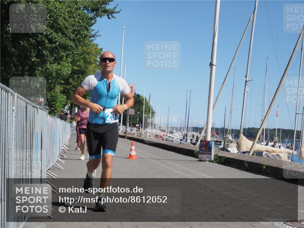 17.08.2025 - KN Förde Triathlon 2025 KatJ http://msf.ph/oto/8612052 17.08.2025 12:13:29 Laufen 293, 297, 365, 618, 639 meine-sportfotos.de