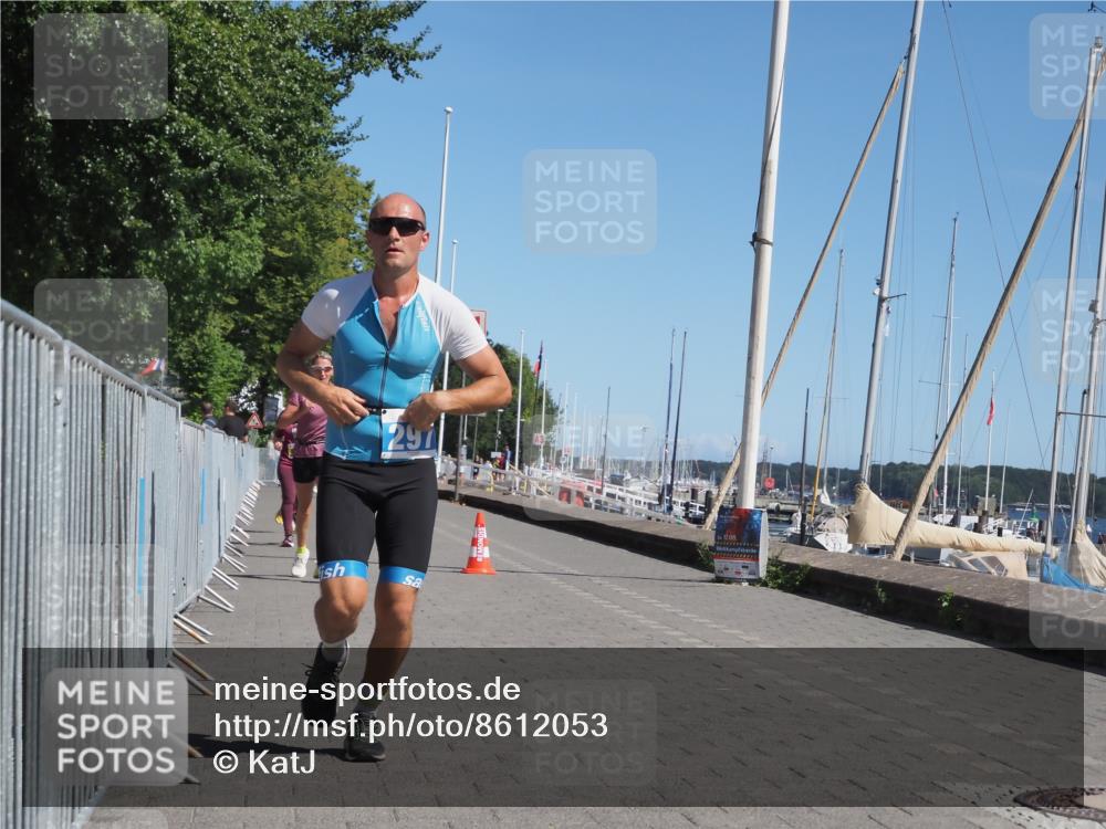 17.08.2025 - KN Förde Triathlon 2025 KatJ http://msf.ph/oto/8612053 17.08.2025 12:13:29 Laufen 293, 297, 365, 618, 639 meine-sportfotos.de