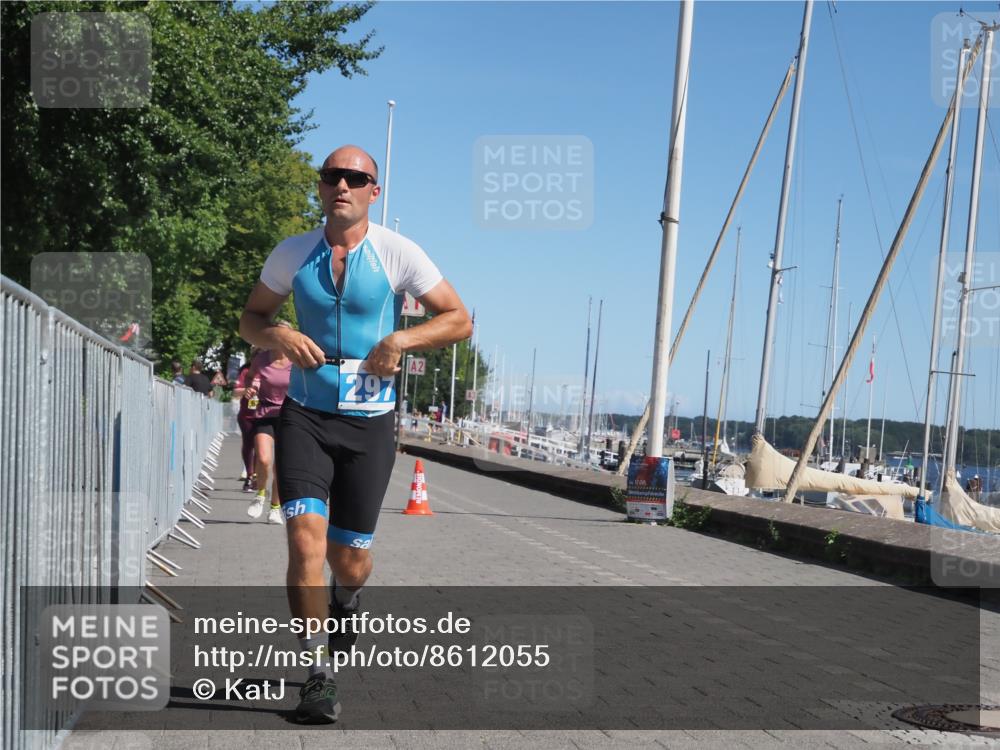 17.08.2025 - KN Förde Triathlon 2025 KatJ http://msf.ph/oto/8612055 17.08.2025 12:13:29 Laufen 293, 297, 365, 618, 639 meine-sportfotos.de