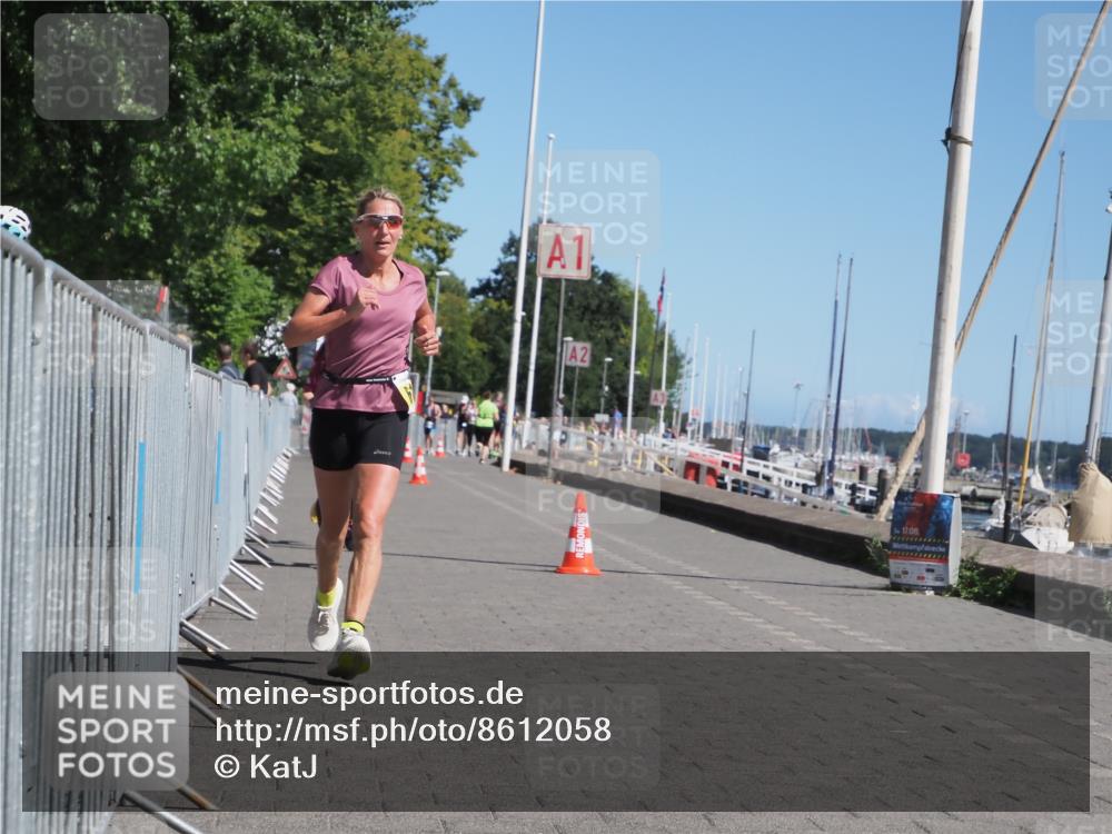 17.08.2025 - KN Förde Triathlon 2025 KatJ http://msf.ph/oto/8612058 17.08.2025 12:13:31 Laufen 293, 297, 365, 618, 639 meine-sportfotos.de