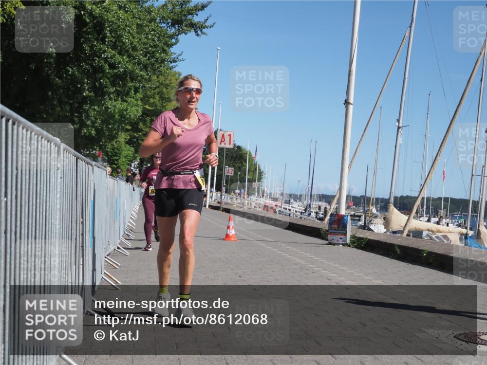 17.08.2025 - KN Förde Triathlon 2025 KatJ http://msf.ph/oto/8612068 17.08.2025 12:13:33 Laufen 293, 297, 618, 639 meine-sportfotos.de