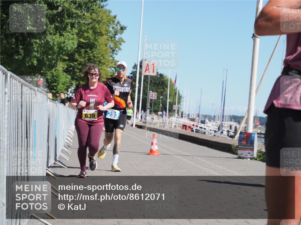 17.08.2025 - KN Förde Triathlon 2025 KatJ http://msf.ph/oto/8612071 17.08.2025 12:13:34 Laufen 293, 618, 639 meine-sportfotos.de