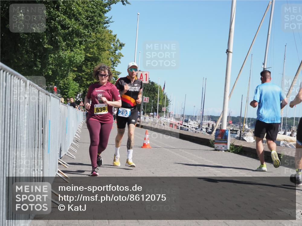 17.08.2025 - KN Förde Triathlon 2025 KatJ http://msf.ph/oto/8612075 17.08.2025 12:13:35 Laufen 293, 618, 639 meine-sportfotos.de