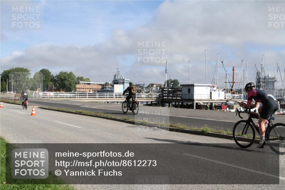 17.08.2025 - KN Förde Triathlon 2025 Yannick Fuchs http://msf.ph/oto/8612273 17.08.2025 09:20:35 Radfahren 120, 126, 127, 198 meine-sportfotos.de