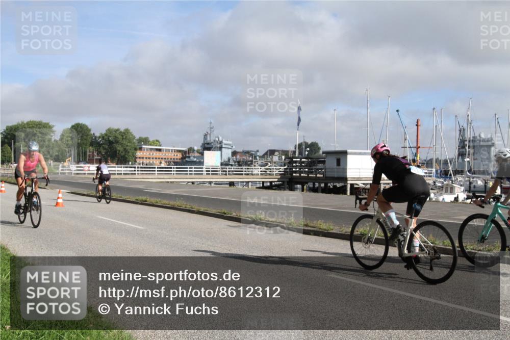 17.08.2025 - KN Förde Triathlon 2025 Yannick Fuchs http://msf.ph/oto/8612312 17.08.2025 09:23:59 Radfahren 104, 135, 140, 142, 145, 146, 151, 164, 168 meine-sportfotos.de