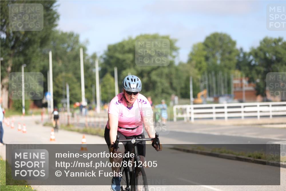 17.08.2025 - KN Förde Triathlon 2025 Yannick Fuchs http://msf.ph/oto/8612405 17.08.2025 10:02:34 Radfahren 251, 224, 250 meine-sportfotos.de