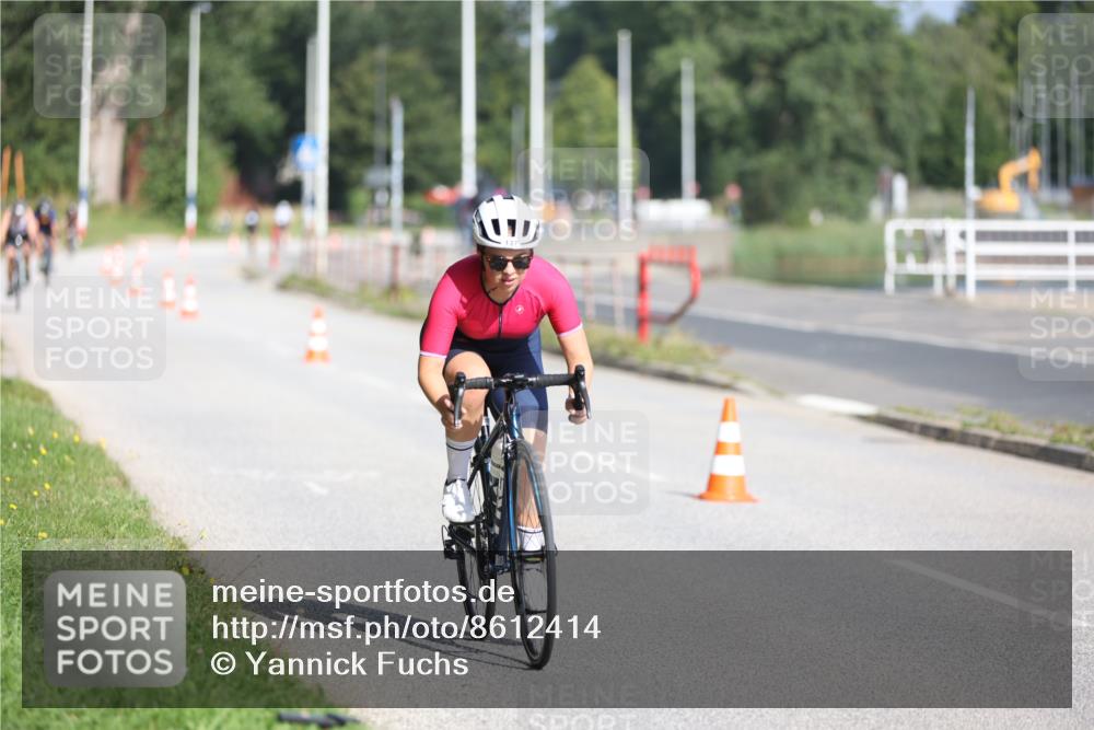 17.08.2025 - KN Förde Triathlon 2025 Yannick Fuchs http://msf.ph/oto/8612414 17.08.2025 10:02:49 Radfahren 137, 153, 181 meine-sportfotos.de
