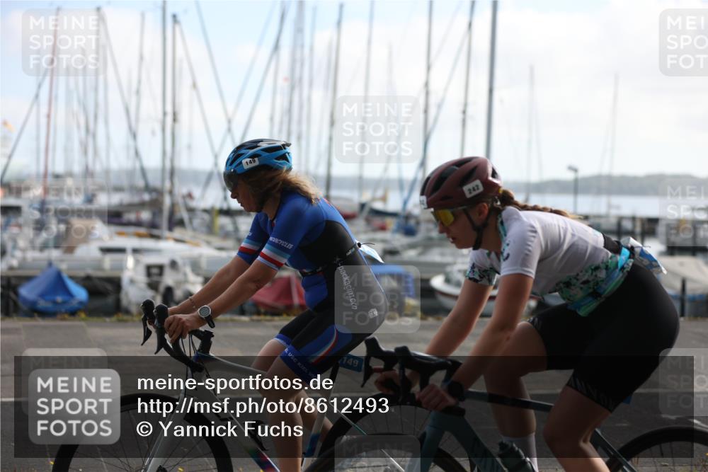 17.08.2025 - KN Förde Triathlon 2025 Yannick Fuchs http://msf.ph/oto/8612493 17.08.2025 10:03:36 Radfahren 149, 160, 172, 213, 215, 221, 242, 254, 183, 202, 213, 223 meine-sportfotos.de