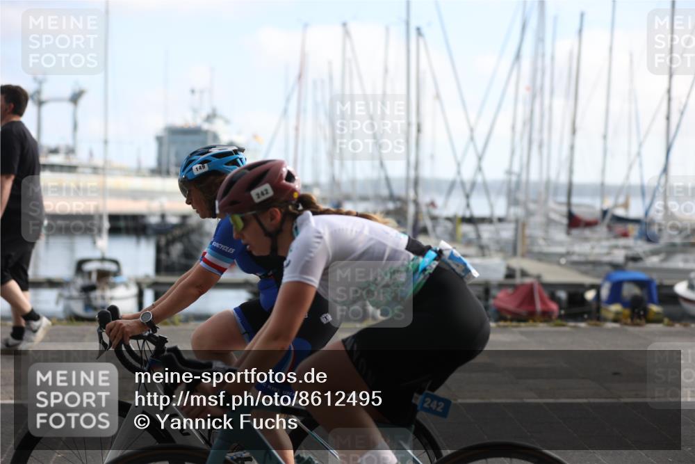 17.08.2025 - KN Förde Triathlon 2025 Yannick Fuchs http://msf.ph/oto/8612495 17.08.2025 10:03:36 Radfahren 149, 160, 172, 213, 215, 221, 242, 254, 183, 202, 213, 223 meine-sportfotos.de