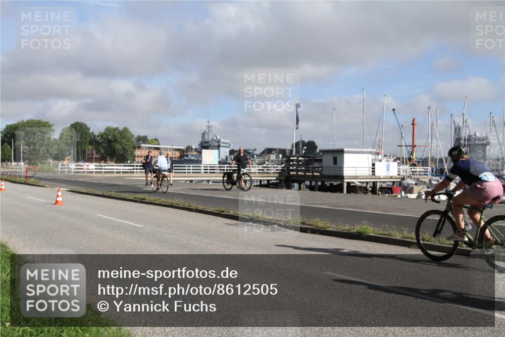 17.08.2025 - KN Förde Triathlon 2025 Yannick Fuchs http://msf.ph/oto/8612505 17.08.2025 09:30:18 Radfahren 184, 195, 201 meine-sportfotos.de