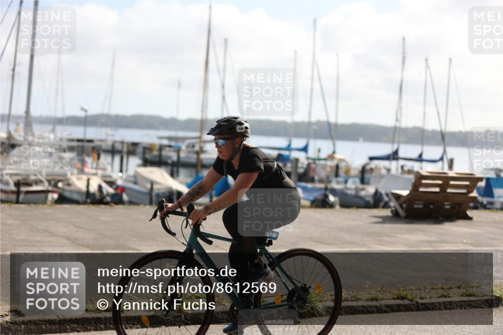 17.08.2025 - KN Förde Triathlon 2025 Yannick Fuchs http://msf.ph/oto/8612569 17.08.2025 10:04:17 Radfahren 196, 111, 211, 218, 224, 234 meine-sportfotos.de