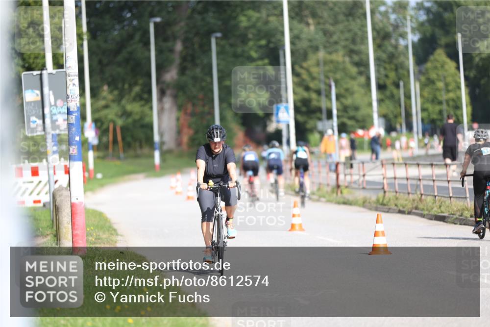 17.08.2025 - KN Förde Triathlon 2025 Yannick Fuchs http://msf.ph/oto/8612574 17.08.2025 10:04:22 Radfahren 182, 184, 188, 111, 196, 218, 224 meine-sportfotos.de