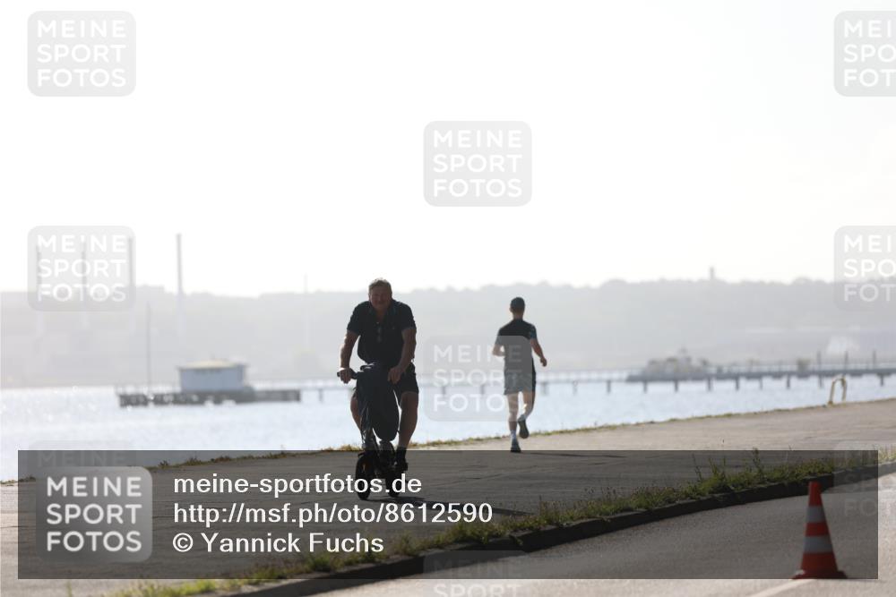 17.08.2025 - KN Förde Triathlon 2025 Yannick Fuchs http://msf.ph/oto/8612590 17.08.2025 09:10:20 Radfahren  meine-sportfotos.de