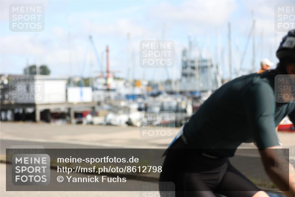 17.08.2025 - KN Förde Triathlon 2025 Yannick Fuchs http://msf.ph/oto/8612798 17.08.2025 10:06:03 Radfahren 111, 131, 167, 196, 199, 211, 218, 244, 111, 174, 234 meine-sportfotos.de