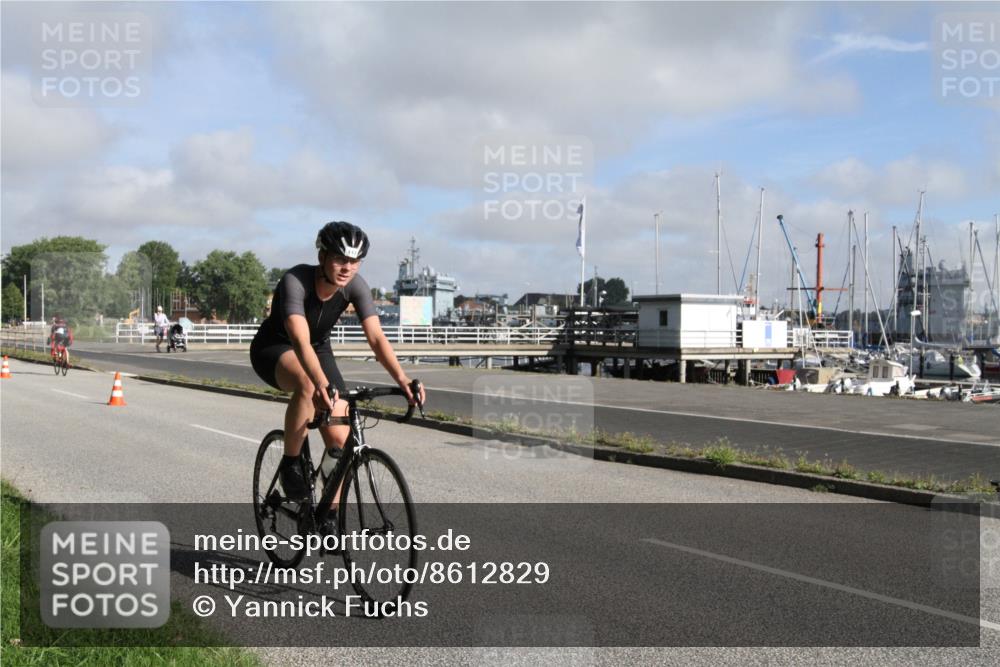 17.08.2025 - KN Förde Triathlon 2025 Yannick Fuchs http://msf.ph/oto/8612829 17.08.2025 09:34:08 Radfahren 143, 147 meine-sportfotos.de