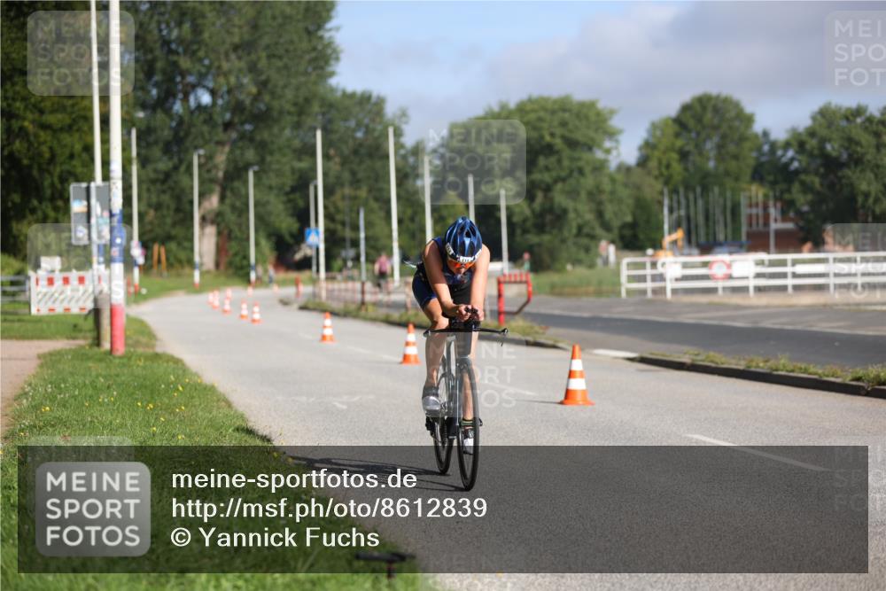17.08.2025 - KN Förde Triathlon 2025 Yannick Fuchs http://msf.ph/oto/8612839 17.08.2025 09:16:22 Radfahren 103, 115, 253, 252 meine-sportfotos.de