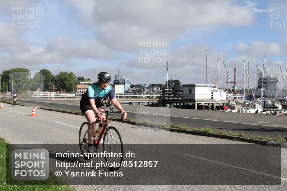 17.08.2025 - KN Förde Triathlon 2025 Yannick Fuchs http://msf.ph/oto/8612897 17.08.2025 09:35:02 Radfahren 122, 128, 145, 146, 151, 166 meine-sportfotos.de