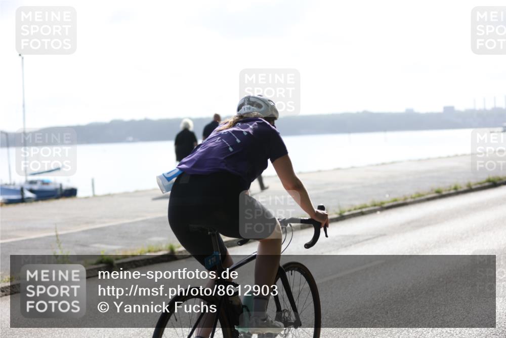 17.08.2025 - KN Förde Triathlon 2025 Yannick Fuchs http://msf.ph/oto/8612903 17.08.2025 10:06:40 Radfahren 170, 176, 208, 170, 182, 212 meine-sportfotos.de