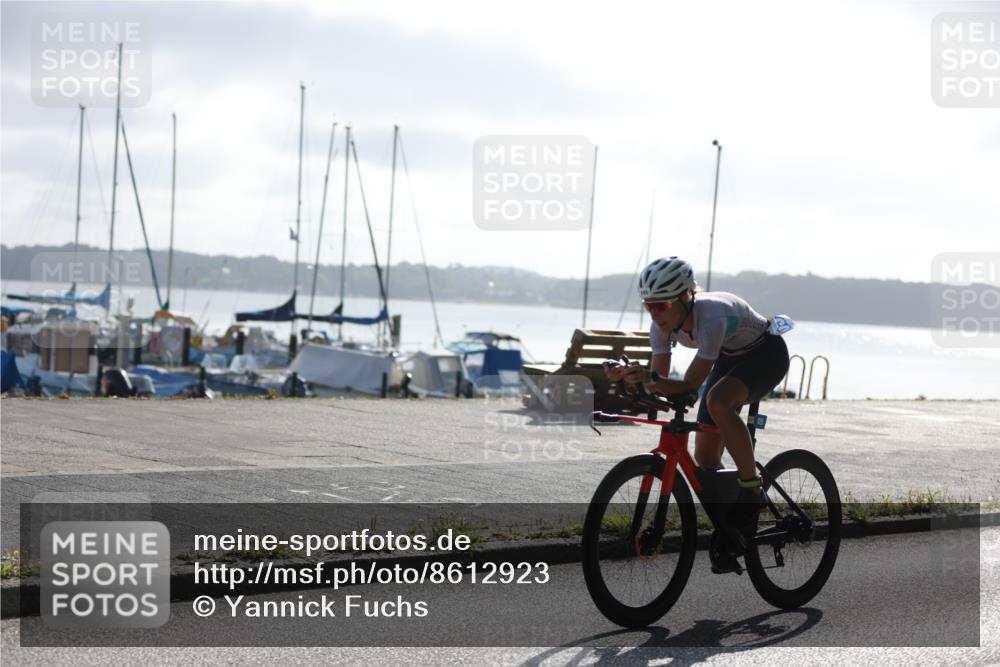 17.08.2025 - KN Förde Triathlon 2025 Yannick Fuchs http://msf.ph/oto/8612923 17.08.2025 09:16:45 Radfahren 105, 121 meine-sportfotos.de