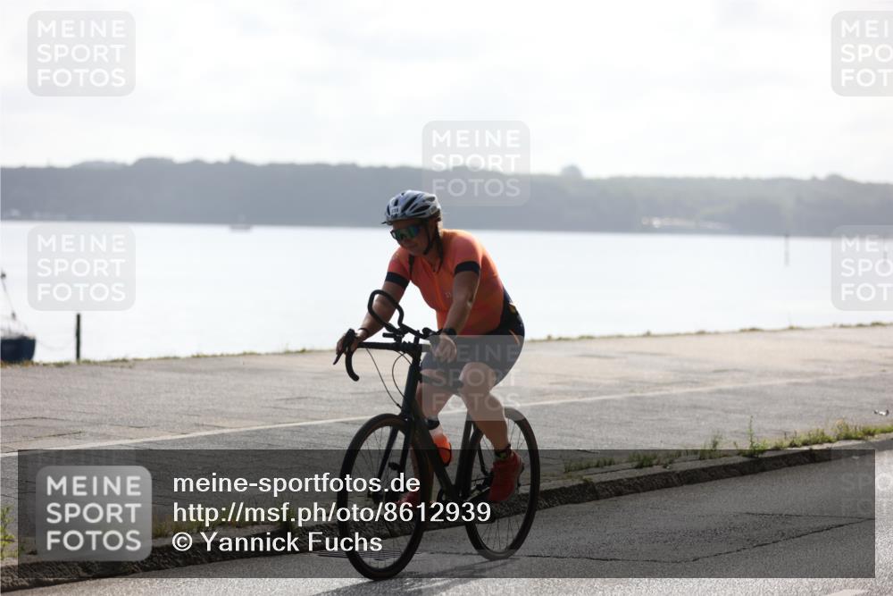 17.08.2025 - KN Förde Triathlon 2025 Yannick Fuchs http://msf.ph/oto/8612939 17.08.2025 10:07:36 Radfahren 195, 201, 235, 243 meine-sportfotos.de