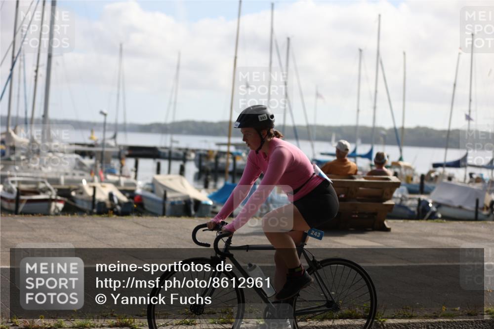 17.08.2025 - KN Förde Triathlon 2025 Yannick Fuchs http://msf.ph/oto/8612961 17.08.2025 10:07:39 Radfahren 195, 201, 235, 243 meine-sportfotos.de