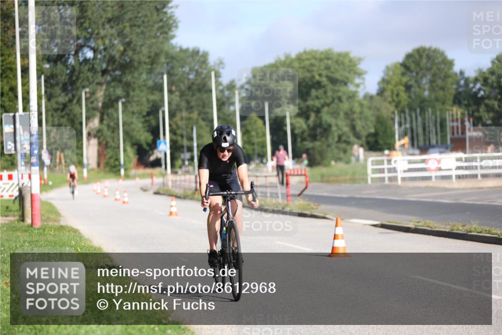 17.08.2025 - KN Förde Triathlon 2025 Yannick Fuchs http://msf.ph/oto/8612968 17.08.2025 09:17:16 Radfahren 101, 106, 109, 110 meine-sportfotos.de