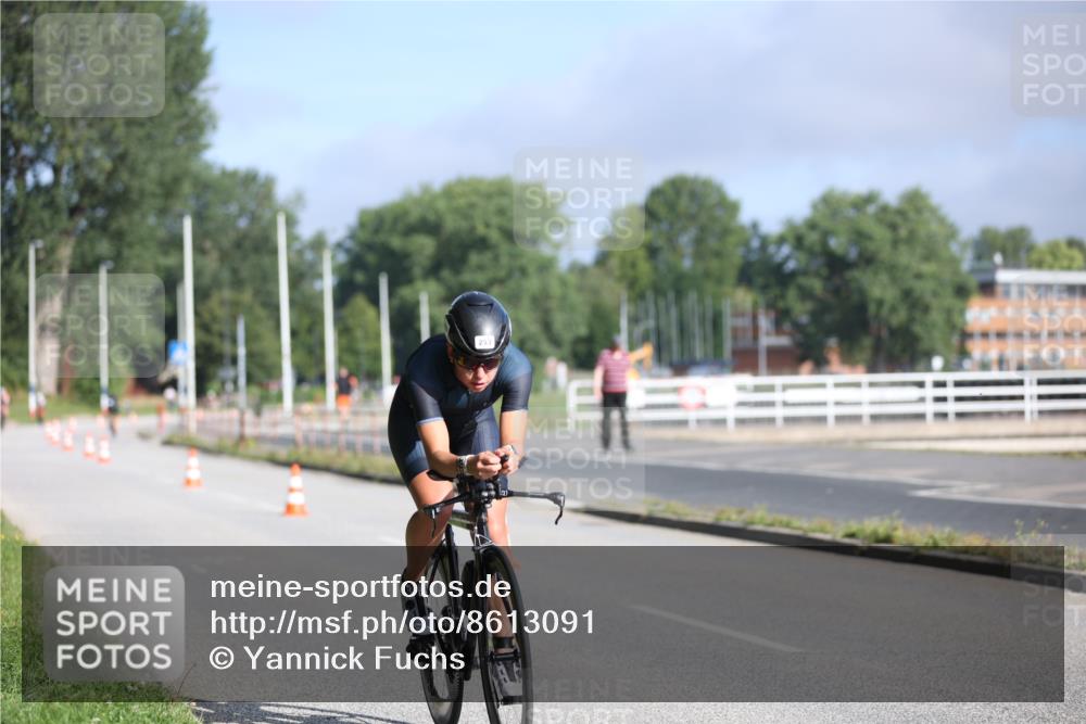 17.08.2025 - KN Förde Triathlon 2025 Yannick Fuchs http://msf.ph/oto/8613091 17.08.2025 09:18:02 Radfahren 107, 119, 253 meine-sportfotos.de
