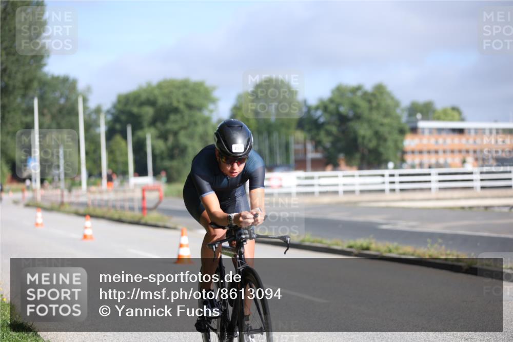 17.08.2025 - KN Förde Triathlon 2025 Yannick Fuchs http://msf.ph/oto/8613094 17.08.2025 09:18:02 Radfahren 107, 119, 253 meine-sportfotos.de