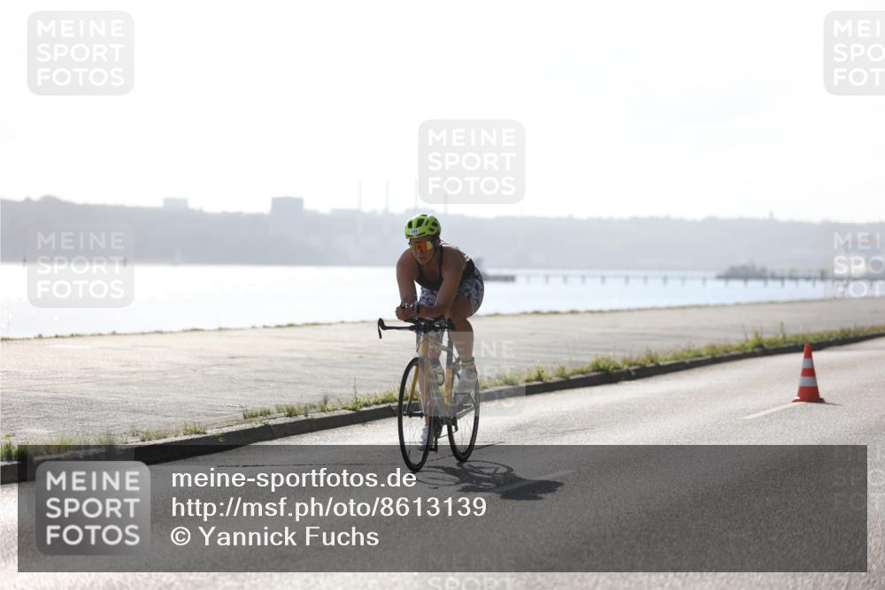 17.08.2025 - KN Förde Triathlon 2025 Yannick Fuchs http://msf.ph/oto/8613139 17.08.2025 09:18:11 Radfahren 103, 105, 107, 119 meine-sportfotos.de