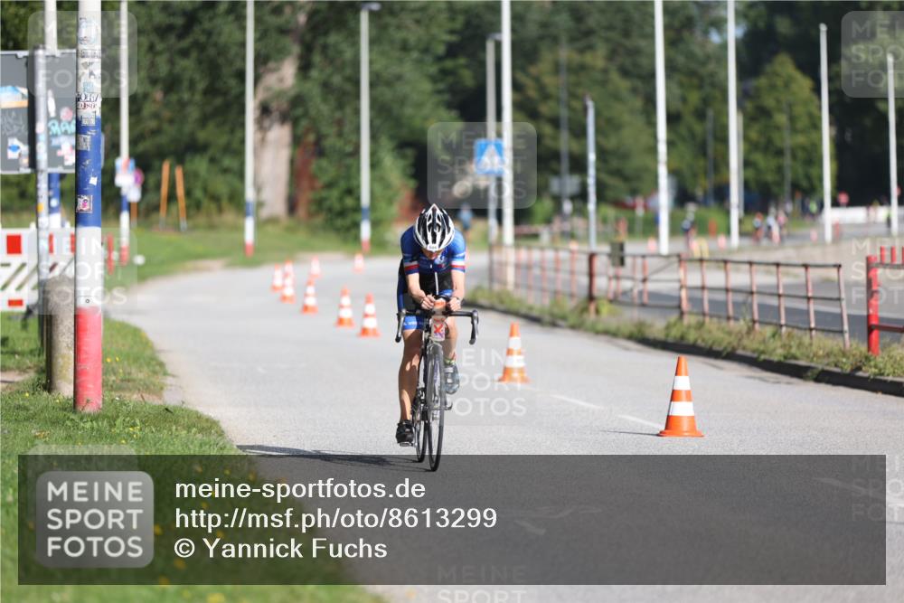 17.08.2025 - KN Förde Triathlon 2025 Yannick Fuchs http://msf.ph/oto/8613299 17.08.2025 09:19:09 Radfahren 108, 109, 110, 113, 116 meine-sportfotos.de